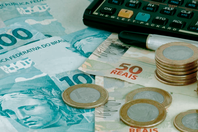O que é IOF, como funciona e como impacta o seu dinheiro
