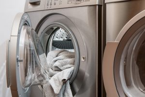 acumule roupa na maquina de lavar para economizar na conta de agua