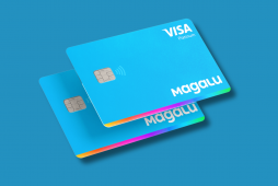 Layout do cartão Magalu sobre um fundo azul petróleo.