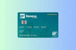 cartão Banese Card Elo Mais em um fundo azul e verde