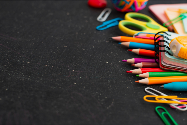 materiais escolares para representar a volta as aulas