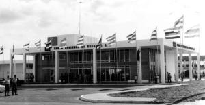 Antiga fachada do Banco de Brasília - BRB