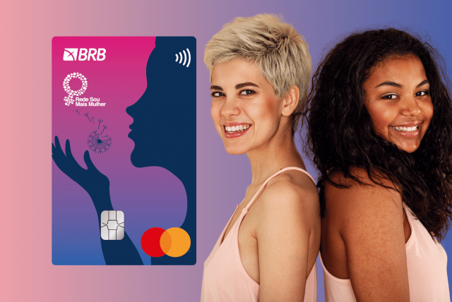 cartão brb mulher ao lado de duas mulheres