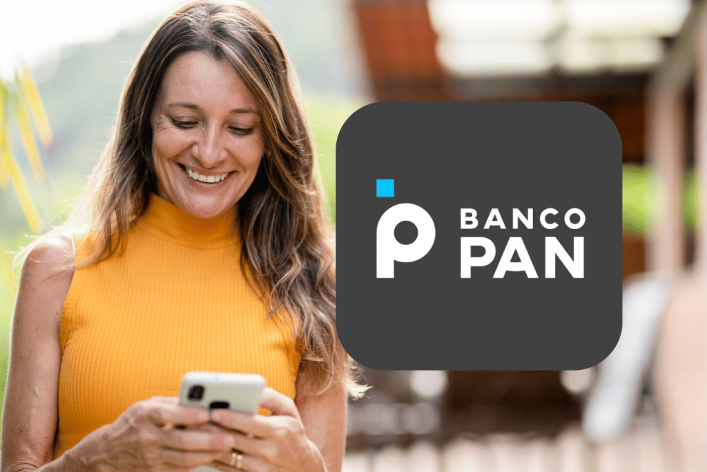 mulher solicitando o Empréstimo FGTS Banco PAN no celular