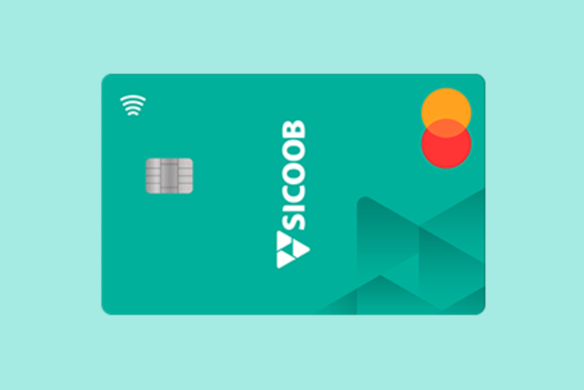 cartão Sicoobcard Kids Internacional em um fundo verde