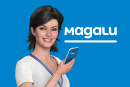 Lu do Magalu segurando um celular - Telefone Magazine Luiza SAC