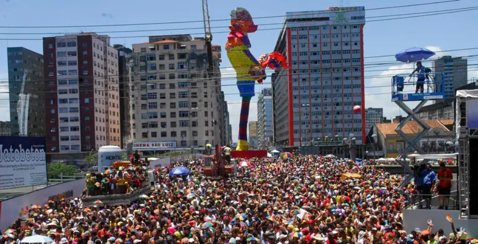 Bloco Galo da Madrugada em Recife - como se preparar financeiramente para o Carnaval