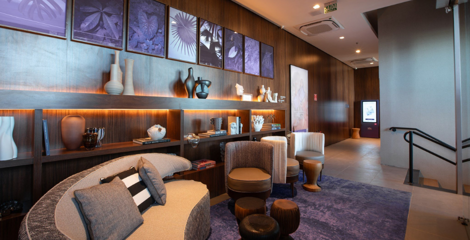 entrada do nubank ultravioleta lounge
