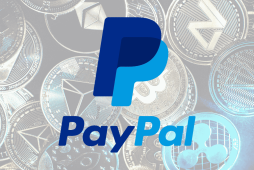 PayPal with cripto com criptomoedas ao fundo
