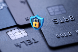 Com quantos dias de atraso o cartão é cancelado