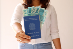 Trabalhei 4 meses quanto recebo de décimo terceiro