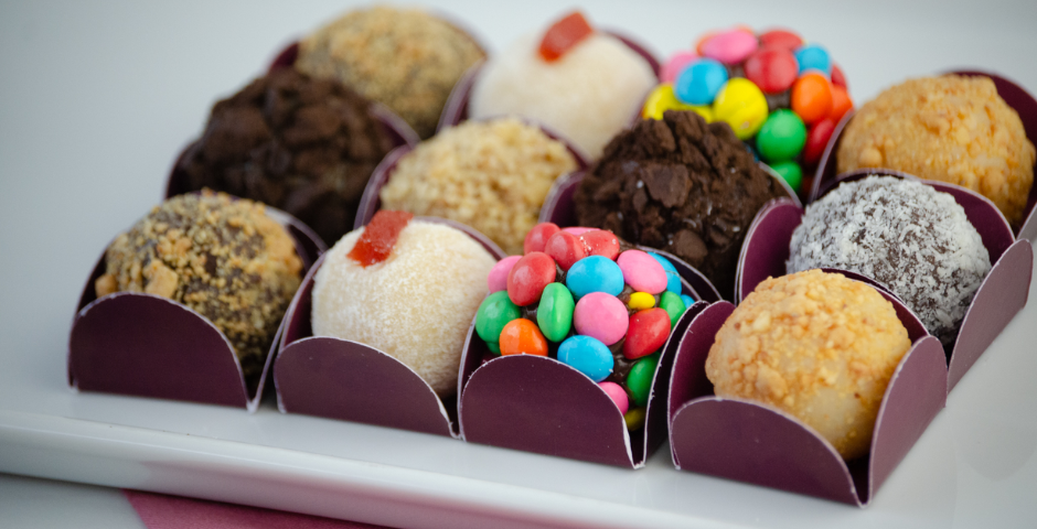 docinhos personaliados-Lembrancinhas de aniversário baratas e criativas 