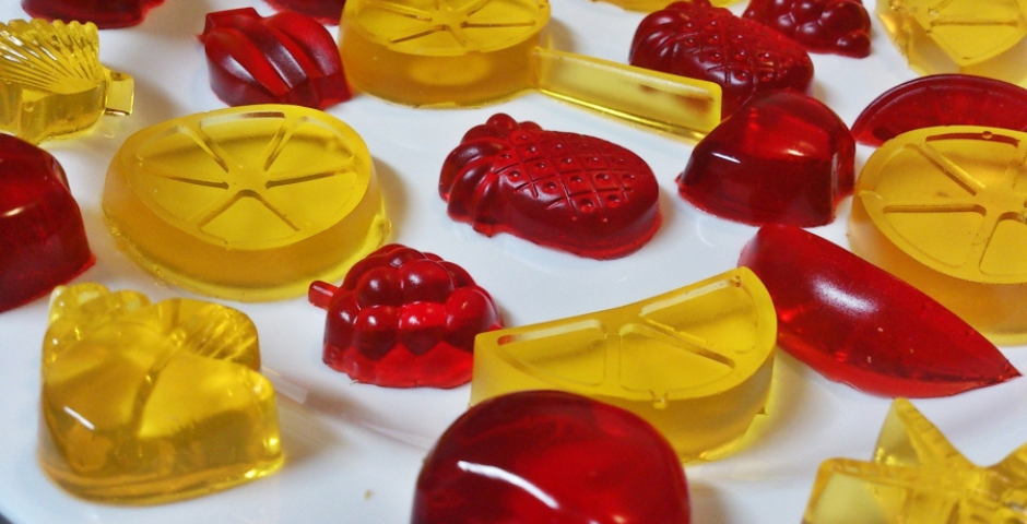 bala de gelatina Doces para festa infantil simples e barato