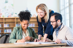 quanto ganha um diretor de escola