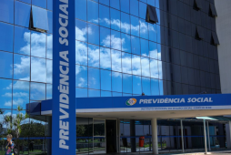 Leilão do consignado INSS