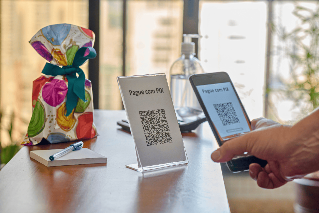 Cartão de crédito entra no Imposto de Renda? E Pix?