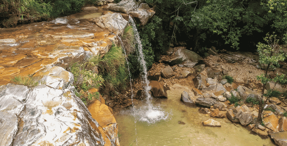 cachoeira em são Thomé das Letras
